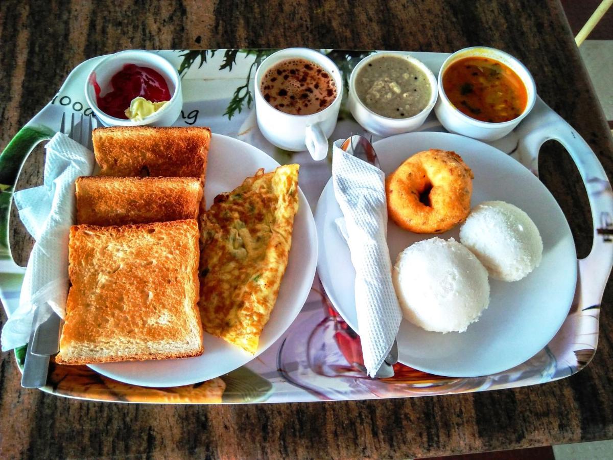 Pine Tree Boutique Hotel Chennai Luaran gambar