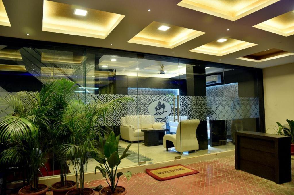 Pine Tree Boutique Hotel Chennai Luaran gambar
